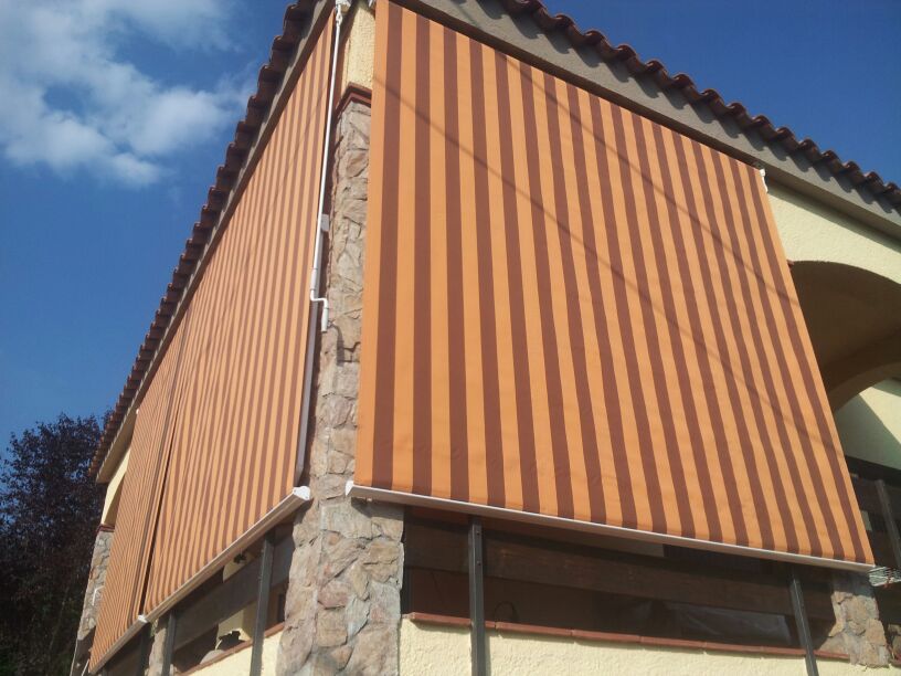 TOLDOS VERTICALES EN MANZANARES EL REAL